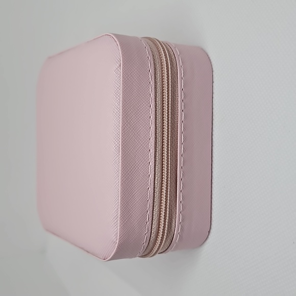 Travel Jewelry Box - Portable Mini Case for Travel - Picture 5 of 7
